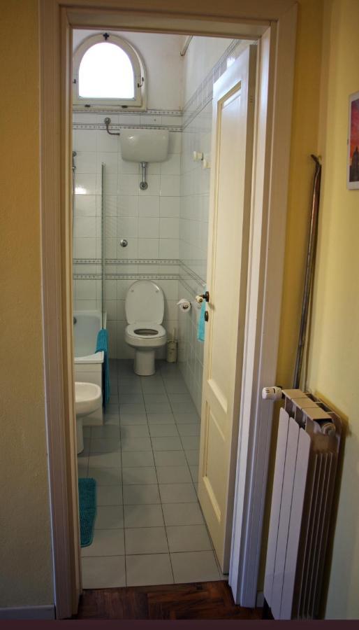 Suite Tra I Tetti Con Bagno Privato Пиза Екстериор снимка